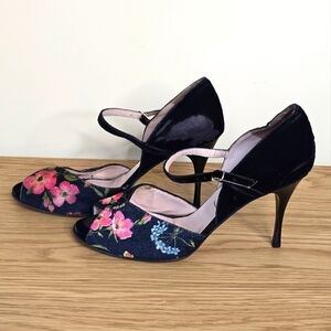 Comme il Faut Women’s Black Flower Velvet Argentine Tango Dance Heels Size 11